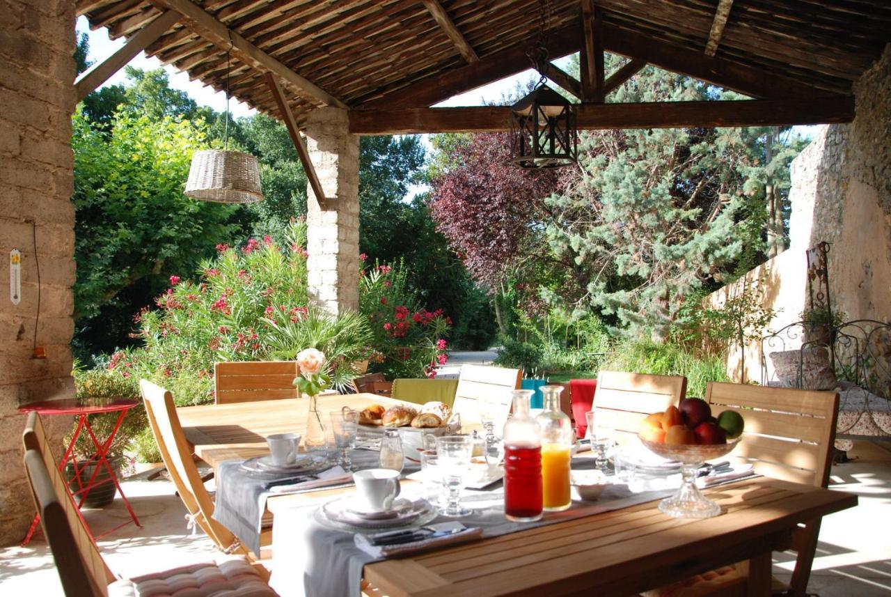 엑상프로방스 Le Moulin Des Pinchinats B&B 외부 사진